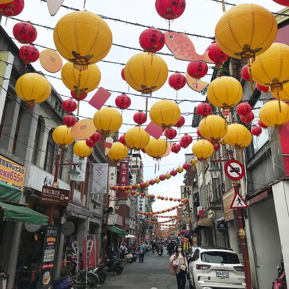 台湾の提灯による装飾風景