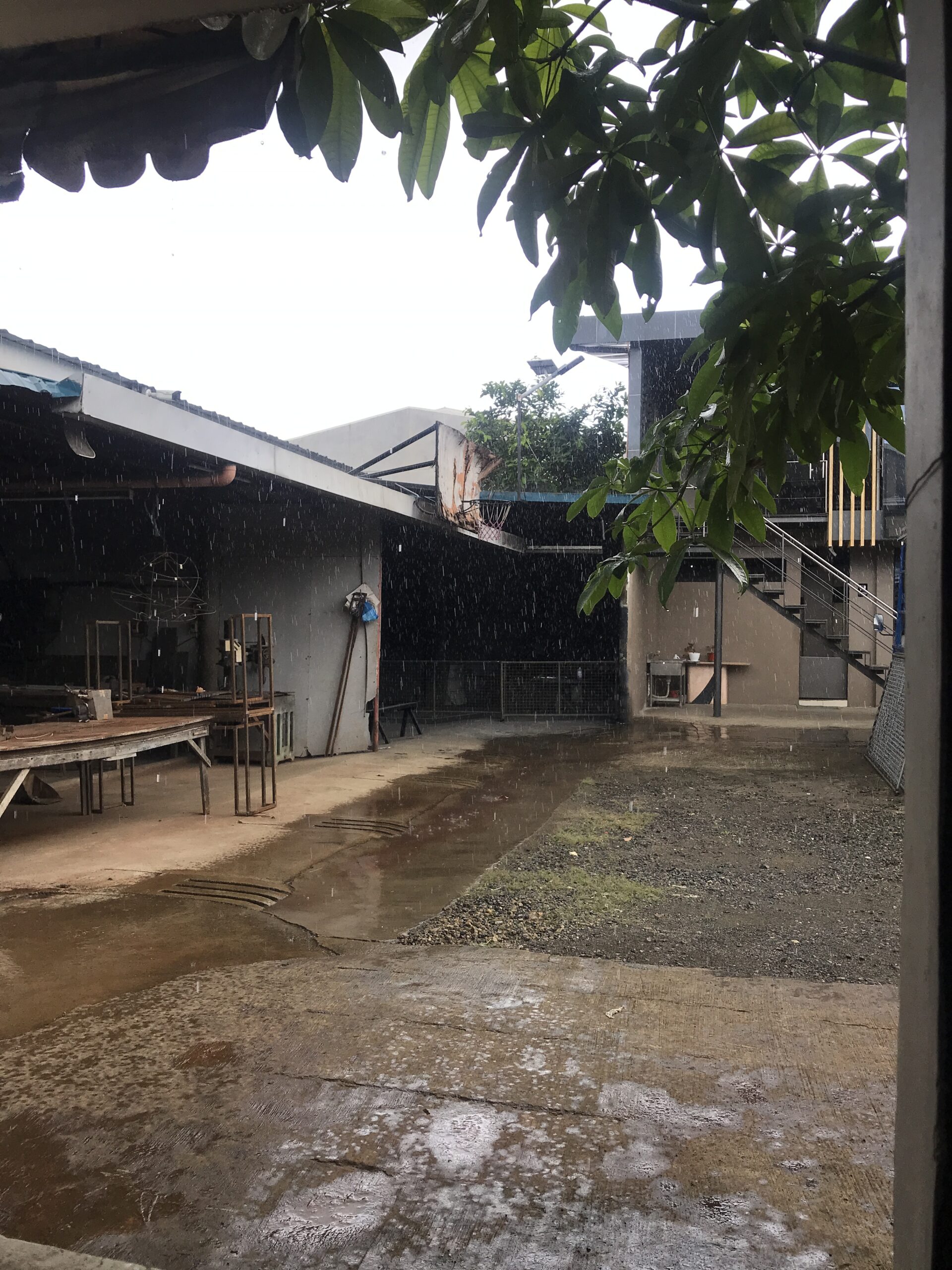 セブ島にて突然のスコール