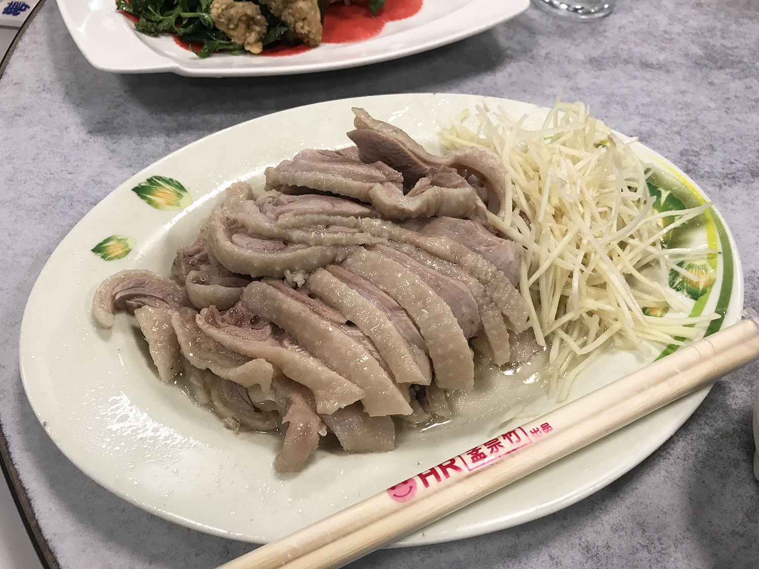 台湾の海鮮食堂の鴨料理